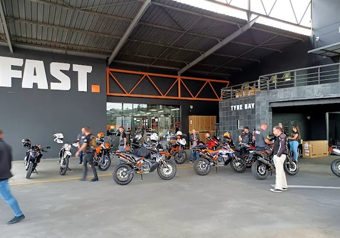 Factory Racing (Fast)