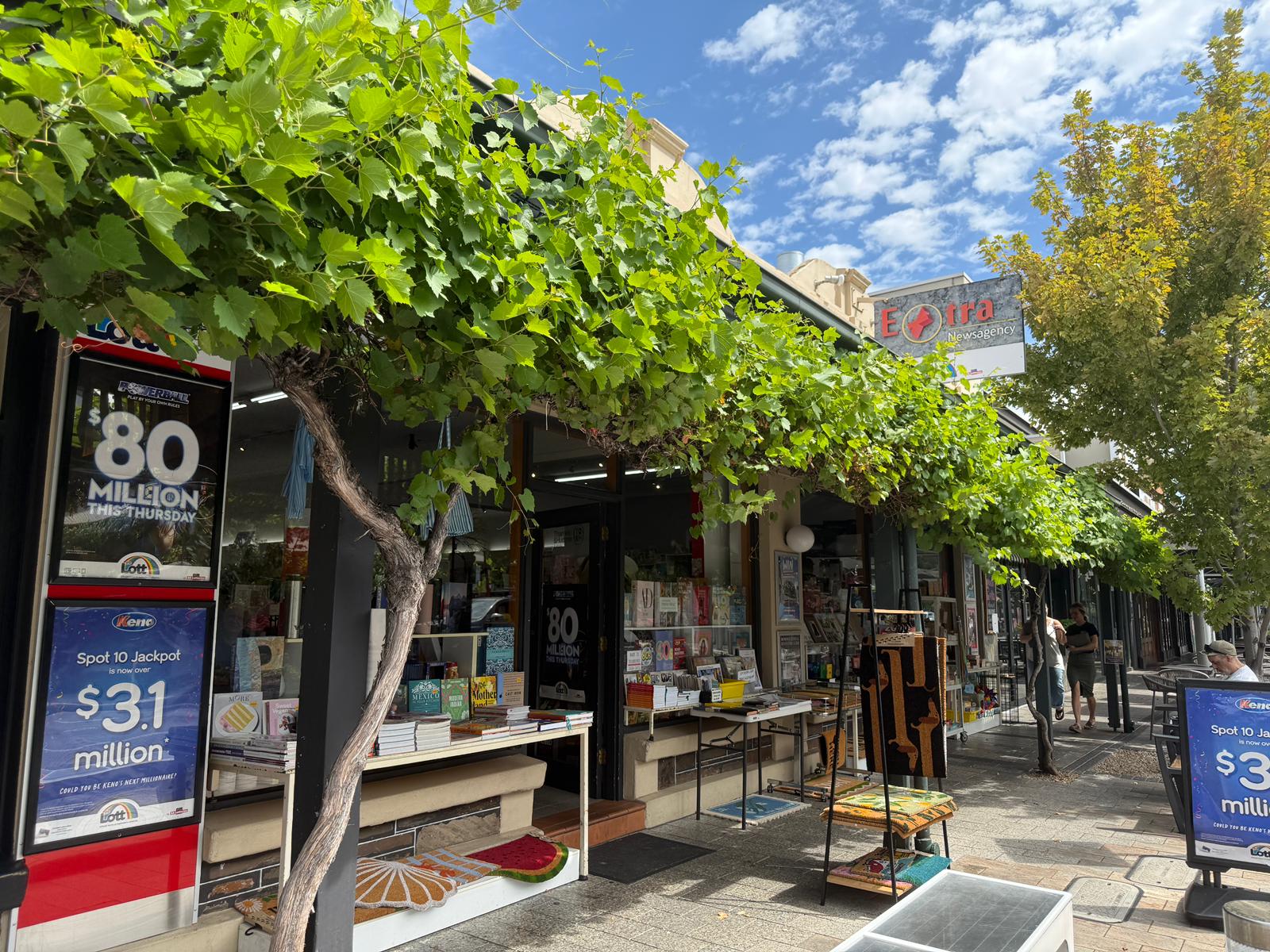 Extra Newsagency